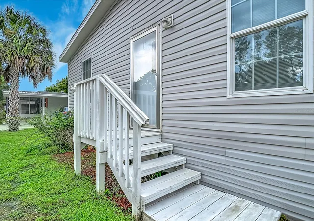Photo 3 of Manufactured home for sale at 2908 Kingswood Cir, Brooksville, FL 34604 | MLS# TB8553484 | Listing updated on 2026-09-30
