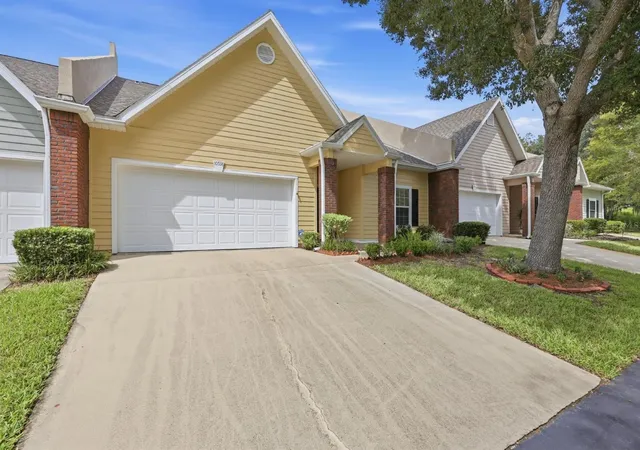 Photo 3 of Townhouse for sale at 10538 NW 28th Lane, Gainesville, FL 32606 | MLS# GC543877 | Listing updated on 2026-10-07