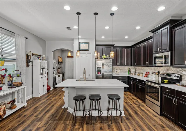 Photo 2 of Sale Pending at 11510 Sand Stone Rock Dr, Riverview, FL 33569 | MLS# TB8553485 | Listing updated on 2026-10-01