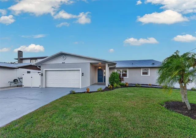 Photo 2 of Single family home for sale at 4219 2nd Avenue Ne, Bradenton, FL 34208 | MLS# A4707928 | Listing updated on 2026-09-30