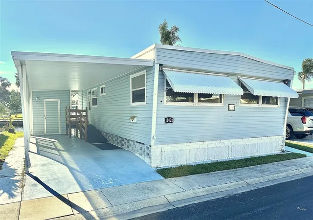 Manufactured home for sale at 11022 100th Way #76, LARGO, FL 33773 | MLS# TB8553490
