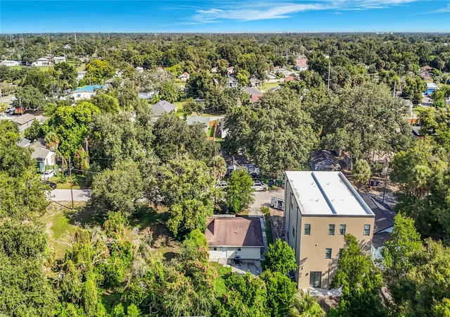 Photo 23 of Single family home for sale at 2705 E 22nd Avenue, TAMPA, FL 33605 | MLS# TB8553493 | Listing updated on 2026-10-01