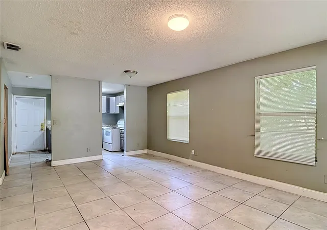 Photo 2 of Single family home for sale at 2705 E 22nd Avenue, Tampa, FL 33605 | MLS# TB8553493 | Listing updated on 2026-10-01