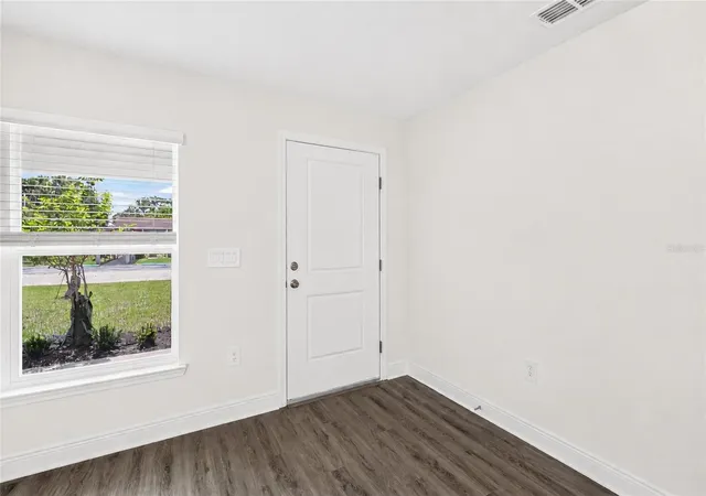 Photo 3 of Single family home for sale at 437 Alvina Ave, Lake Wales, FL 33853 | MLS# TB8553500 | Listing updated on 2026-10-02