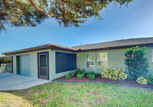 Photo 1 of Single family home for sale at 3035 Lobelia Rd, Venice, FL 34293 | MLS# N6146003 | Listing updated on 2026-10-31