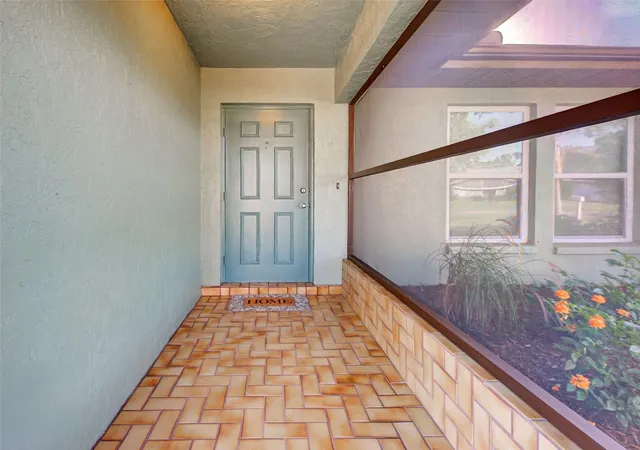 Photo 3 of Single family home for sale at 3035 Lobelia Rd, Venice, FL 34293 | MLS# N6146003 | Listing updated on 2026-10-31