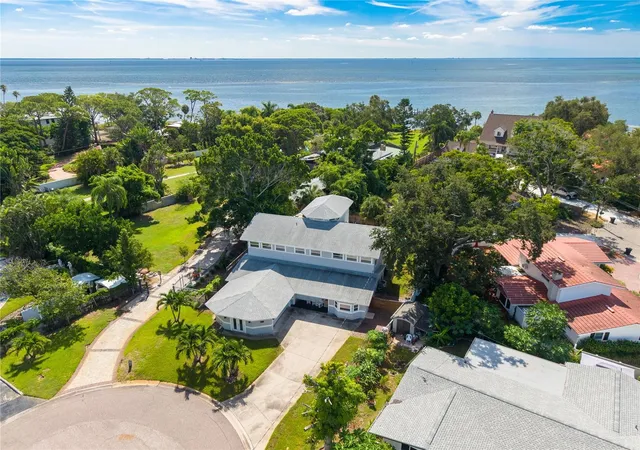 Photo 3 of Single family home for sale at 874 Serpentine Dr S, Saint Petersburg, FL 33705 | MLS# TB8553503 | Listing updated on 2026-10-01