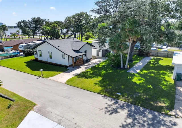 Single family home for sale at 103 Park Cir, Daytona Beach, FL 32117 | MLS# FC321797