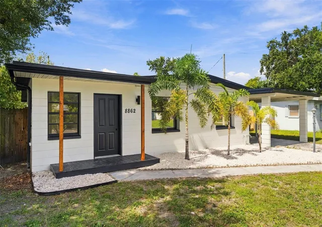 Single family home for sale at 8862 Robin Rd, SEMINOLE, FL 33777 | MLS# TB8553506