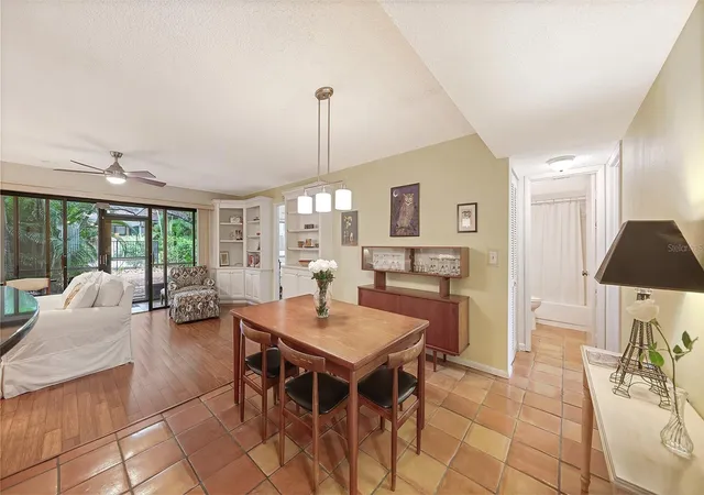 Photo 4 of Condo for sale at 1708 Glenhouse Dr #314, Sarasota, FL 34231 | MLS# A4707932 | Listing updated on 2026-10-08