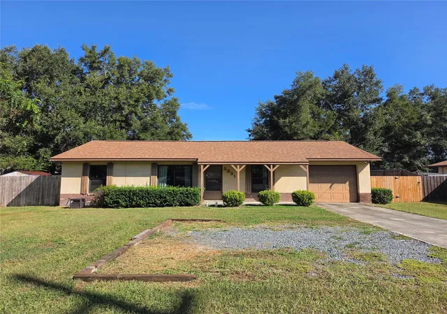 Single family home for sale at 2831 NE 35th Street, OCALA, FL 34479 | MLS# OM733148