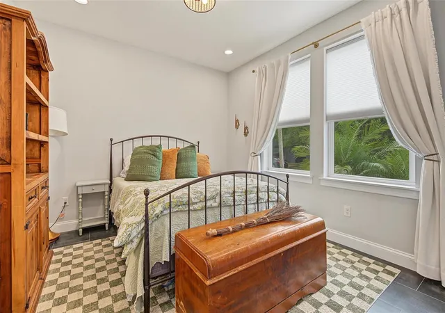 Photo 4 of Townhouse for sale at 4215 W N A St #9, Tampa, FL 33609 | MLS# TB8553508 | Listing updated on 2026-10-02