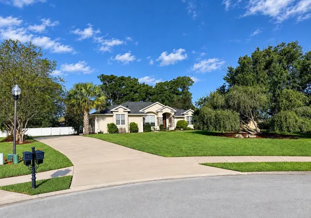 Photo 2 of Single family home for sale at 4100 SE 53rd Court, Ocala, FL 34480 | MLS# O6446115 | Listing updated on 2026-10-07