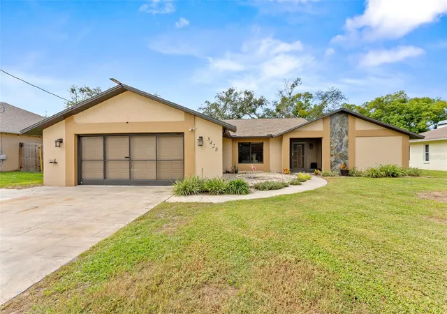 Photo 1 of Single family home for sale at 8428 Elgrove St, Spring Hill, FL 34608 | MLS# OM733150 | Listing updated on 2026-10-03