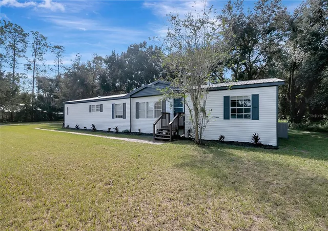 Photo 3 of Manufactured home for sale at 30148 Clearview Dr, Wesley Chapel, FL 33545 | MLS# TB8553518 | Listing updated on 2026-10-03