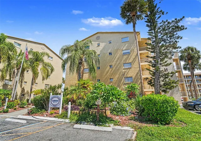 Condo for sale at 3785 Lake Bayshore Dr #H-405, BRADENTON, FL 34205 | MLS# A4707945