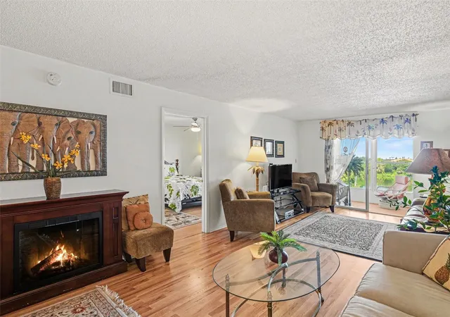 Photo 2 of Condo for sale at 3785 Lake Bayshore Dr #H-405, Bradenton, FL 34205 | MLS# A4707945 | Listing updated on 2026-10-03