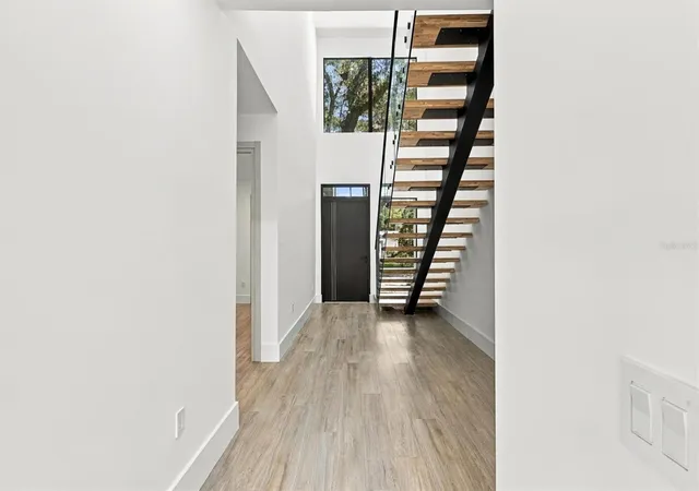 Photo 1 of Single family home for sale at 1730 Wisconsin Ln, Sarasota, FL 34239 | MLS# A4707946 | Listing updated on 2026-10-27