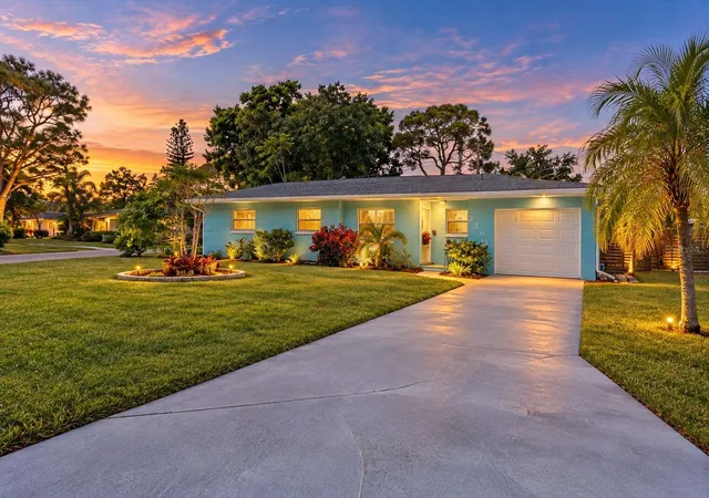 Photo 1 of Single family home for sale at 2101 68th Avenue S, Saint Petersburg, FL 33712 | MLS# TB8553527 | Listing updated on 2026-10-09