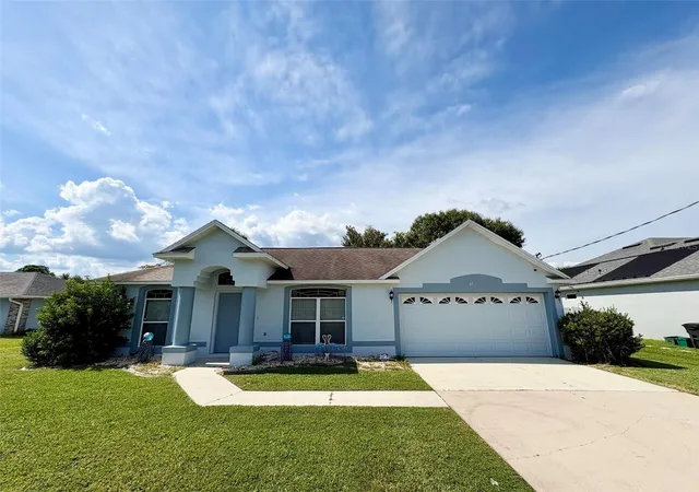 Photo 1 of Single family home for sale at 68 Baltimore Ln, Palm Coast, FL 32137 | MLS# O6446126 | Listing updated on 2026-10-01