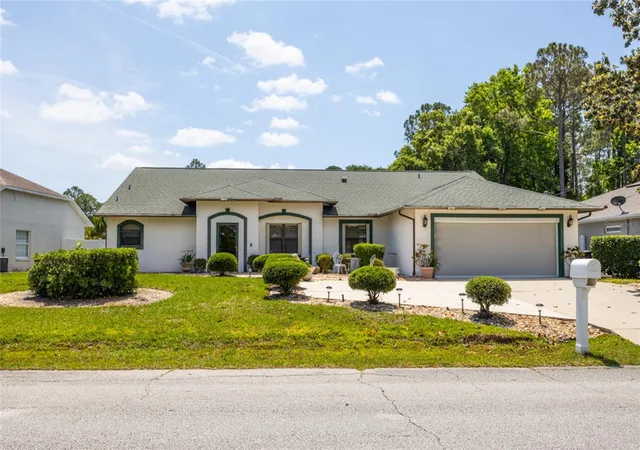 Photo 1 of Single family home for sale at 125 Wynnfield Dr, Palm Coast, FL 32164 | MLS# FC321798 | Listing updated on 2026-10-02