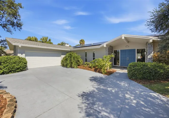 Photo 1 of Single family home for sale at 2308 Seton Ln, Largo, FL 33774 | MLS# TB8553538 | Listing updated on 2026-10-28