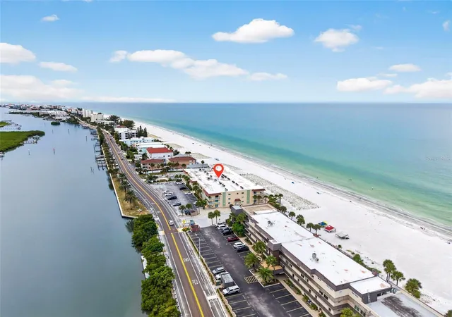 Listing Photo 2 - Condo for sale in building located at 50 Gulf Blvd, Indian Rocks Beach, FL 33785 - Unit #313