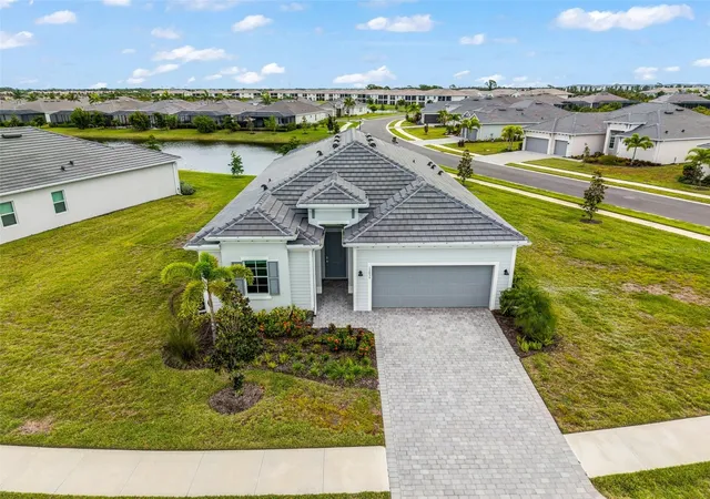 Photo 3 of Single family home for sale at 12850 Tulum Loop, Venice, FL 34293 | MLS# C7531395 | Listing updated on 2026-10-04