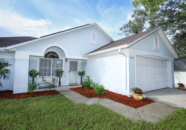 Photo 3 of Single family home for sale at 2446 Briarcreek Dr, Apopka, FL 32703 | MLS# O6446136 | Listing updated on 2026-10-07