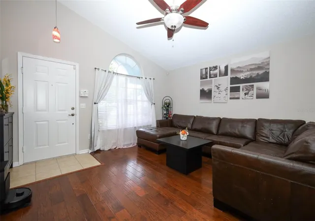 Photo 4 of Single family home for sale at 2446 Briarcreek Dr, Apopka, FL 32703 | MLS# O6446136 | Listing updated on 2026-10-07