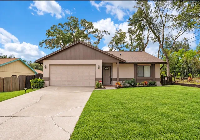 Single family home for sale at 3602 Palm Ave, APOPKA, FL 32703 | MLS# O6446138