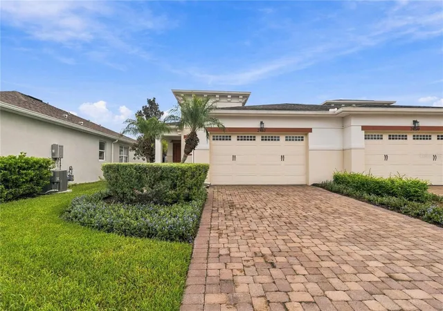 Photo 1 of Single family home for sale at 2457 Dream Home Ct, Saint Cloud, FL 34772 | MLS# S5158573 | Listing updated on 2026-10-07