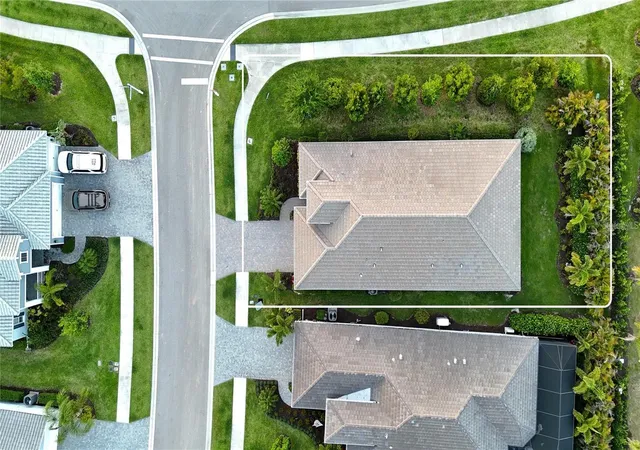 Photo 1 of Single family home for sale at 2550 Wild Cherry Path, Sarasota, FL 34240 | MLS# A4707955 | Listing updated on 2026-10-03