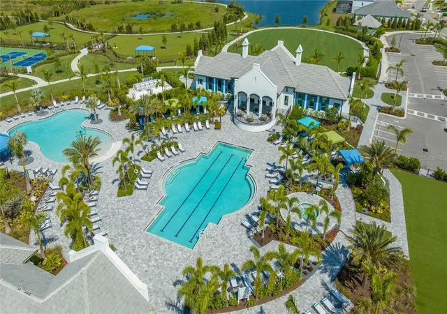 Photo 2 of Single family home for sale at 2550 Wild Cherry Path, Sarasota, FL 34240 | MLS# A4707955 | Listing updated on 2026-10-03