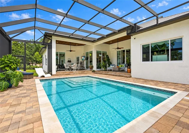Photo 3 of Single family home for sale at 1501 Sweetland St, Nokomis, FL 34275 | MLS# C7531396 | Listing updated on 2026-10-07