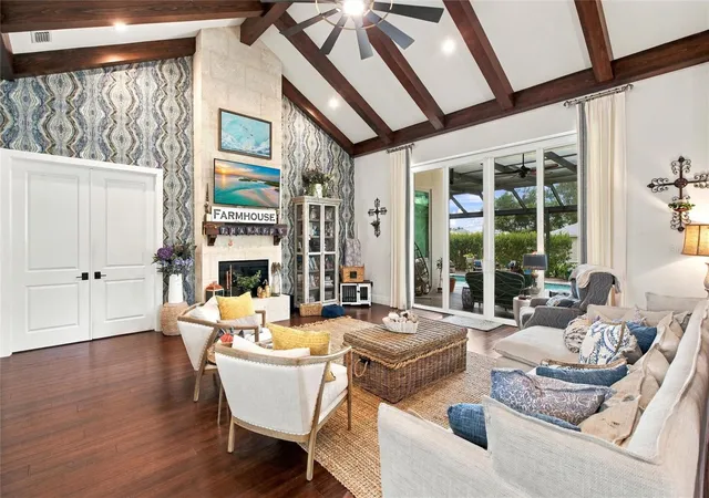 Photo 4 of Single family home for sale at 1501 Sweetland St, Nokomis, FL 34275 | MLS# C7531396 | Listing updated on 2026-10-07