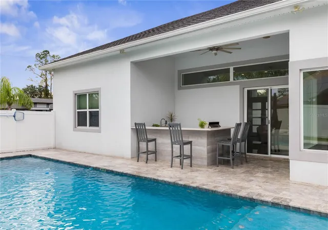 Photo 2 of Single family home for sale at 2 Robin Pl, Palm Coast, FL 32164 | MLS# FC321799 | Listing updated on 2026-10-07