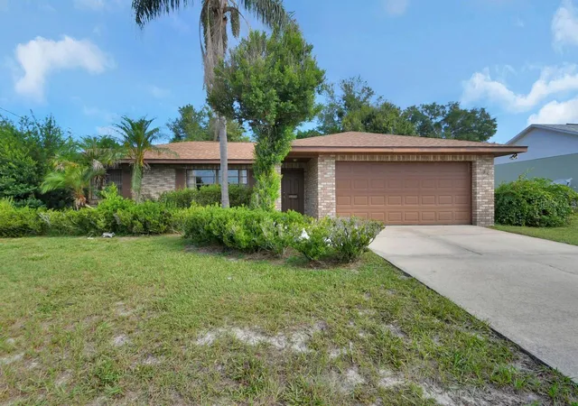 Single family home for sale at 135 E Iris Dr, ORANGE CITY, FL 32763 | MLS# V4951588