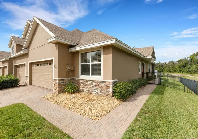 Photo 3 of Sale Pending at 6381 Torrington Cir, Lakeland, FL 33811 | MLS# P4940039 | Listing updated on 2026-10-05