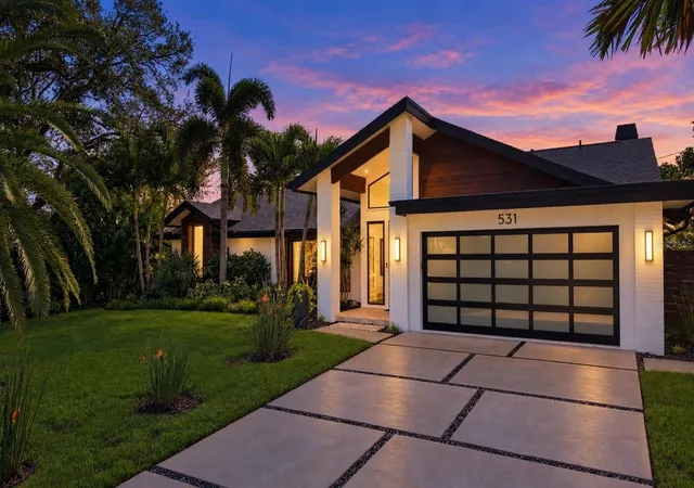 Photo 2 of Single family home for sale at 531 Rafael Blvd Ne, Saint Petersburg, FL 33704 | MLS# TB8553561 | Listing updated on 2026-10-26