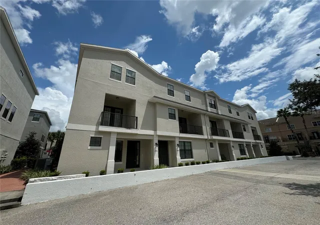 Townhouse for sale at 12952 Brandon Coates Dr, ORLANDO, FL 32828 | MLS# O6446153
