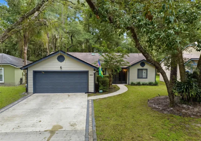 Photo 3 of Single family home for sale at 893 E Timberland Trl, Altamonte Springs, FL 32714 | MLS# O6446158 | Listing updated on 2026-10-02