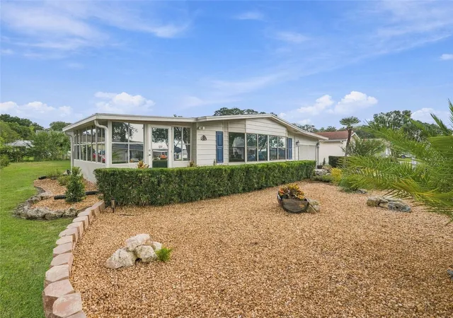 Photo 2 of Manufactured home for sale at 8641 Sw 62nd Terrace, Ocala, FL 34476 | MLS# OM733160 | Listing updated on 2026-10-06