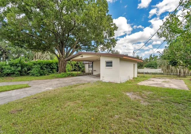 Photo 2 of Single family home for sale at 4800 Beach Blvd, Orlando, FL 32803 | MLS# O6446167 | Listing updated on 2026-10-20