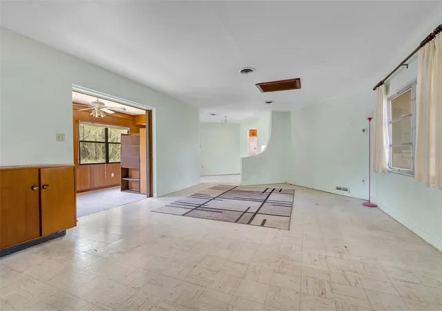 Photo 3 of Single family home for sale at 4800 Beach Blvd, Orlando, FL 32803 | MLS# O6446167 | Listing updated on 2026-10-20