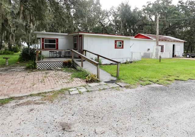 Photo 2 of Manufactured home for sale at 2900 Tiger Lake Rd, Lake Wales, FL 33898 | MLS# K4903827 | Listing updated on 2026-10-07