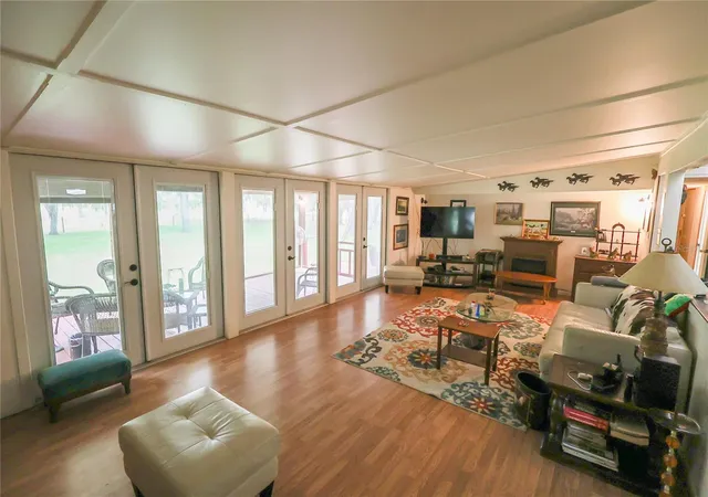 Photo 4 of Manufactured home for sale at 2900 Tiger Lake Rd, Lake Wales, FL 33898 | MLS# K4903827 | Listing updated on 2026-10-07
