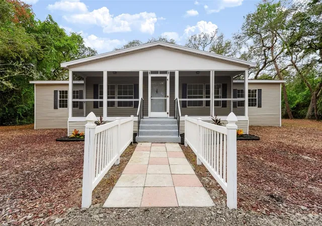 Photo 1 of Single family home for sale at 14100 Little Ranch Rd, Spring Hill, FL 34610 | MLS# TB8553598 | Listing updated on 2026-10-03