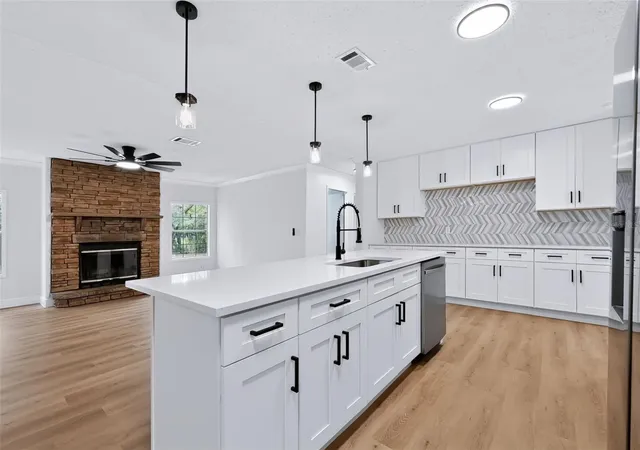 Photo 4 of Single family home for sale at 14100 Little Ranch Rd, Spring Hill, FL 34610 | MLS# TB8553598 | Listing updated on 2026-10-03