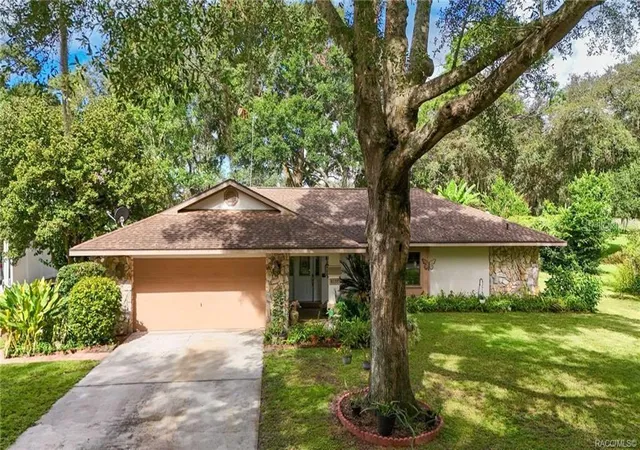 Photo 4 of Single family home for sale at 8156 SW 204th Court, Dunnellon, FL 34431 | MLS# TB8553602 | Listing updated on 2026-10-02